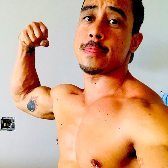 Meet your Posher, Kalei - Picture 4 of 4